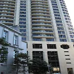 Qv Upscale Spacious Apt W/ Parking & Wifi 1038