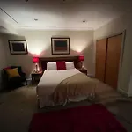 Luxury Private Apartment At The Heritage Hotel