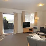 2 Bed Apartment In Kingsland - Free Wifi And Parking