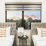 Pristine Modern Central Home - Netflix - Heatpump