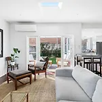Renovated Character Central Home - Wifi & Netflix
