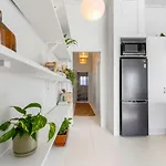 Stylish And Sunny 2 Beds In Grey Lynn