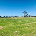 3 Bedroom Holiday Apartment Peninsula Park