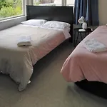 Large Family House 8 Br