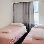 Big Family House Easy To Airport