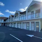 Botany Palms Motel