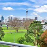 Qv Elegance Over The Park