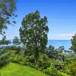 Beachside Luxury - Laingholm Holiday Apartment