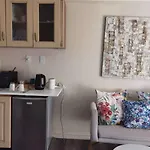 Mt Eden Tidy Unit A