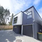 Wanna Live In The Brand New House? Check This Out!