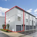 3 Bdr Cbd Get Away