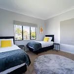 Family Friendly Oceanview Howick Home - Pets+