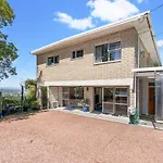 Swanson-Waitakere Stay In Scenic Sunrise