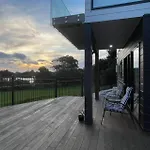 Relax By The Tamaki River