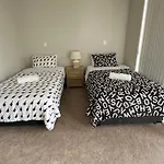 8 Ocean Rd