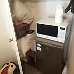 1 Queen Bed And 1 Sofa Bed, Studio B, 25 Glenfell Place, Epsom, Auckland