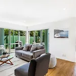 Private And Sunny 3-Bedroom Home With Parking