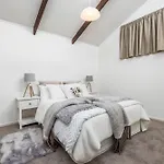 The Hidden Clifftop Gem - Ocean View & Beach Life
