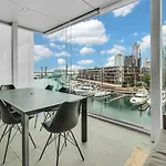 Qv Apartment Overlooking The Viaduct
