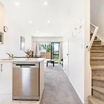 Cozy Brand New Townhouse 8