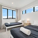 Cozy Brand New Townhouse 1