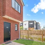 Cozy Brand New Townhouse 1