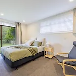 Entire House With Pool, Spa