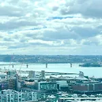 Skytower View And Seaview 2 Bedroom Apartment