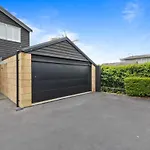 Ocean View Spacious 5Br Retreat For Families