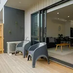 Modern Howick Town House Fibre Wifi Netflix