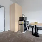 Cozy One-Bedroom Getaway In Takanini