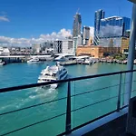 Princes Wharf - Luxury