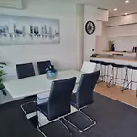 Princes Wharf - Luxury