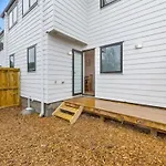 Wonderful Three Bedroom With Garage