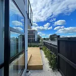 Modern French Retro Townhouse In Sandringham, Close To City, Heat Pumps, Netfilx
