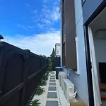 Modern French Retro Townhouse In Sandringham, Close To City, Heat Pumps, Netfilx