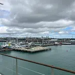 Unsurpassed View Superb 3 Bedrm Apmt