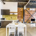 Modern Studio + Prime Location