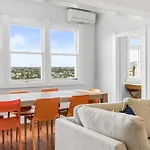 Spacious Kingsland 4Br Home