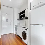 Lovely Bright Apartment With Balcony Pool And Gym