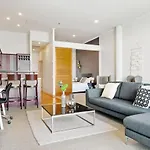 Relaxing Sea Wharf View Apartment