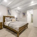 Brand New Condo With Pool And Gym
