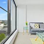 Stylish Apartment In The Heart Of The City