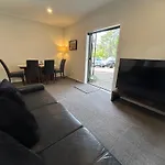 2 Beddie By The Bay