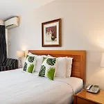 Best Western Newmarket Inn & Suites