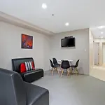 Uptown Two Bedroom Apartment With The Essentials