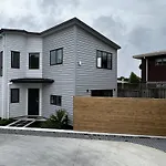 Modern Home By The Reserve
