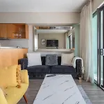 Luxury Waterfront Haven On Viaduct Harbour
