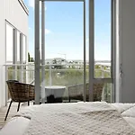 Welcome To Luxury Living In Cbd