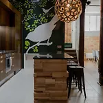 New York Loft Style Apartment Near Victoria Park And Cbd